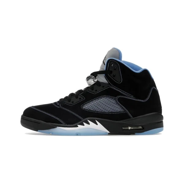 Jordan 5 Retro Black University Blue (2026)