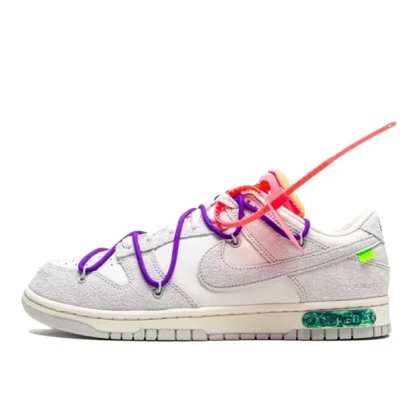 Off-White x Nike SB Dunk Low Lot 15 of 50