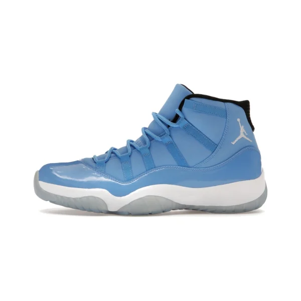 Jordan 11 Retro Pantone