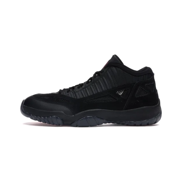 Jordan 11 Retro Low IE Referee (2015)