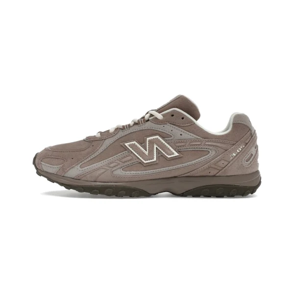 New Balance 204L Mushroom Arid Stone